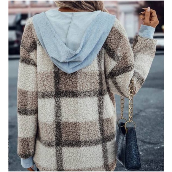 012 Cozy Plaid Print Button Down Teddy Jacket Shacket - Picture 5 of 7